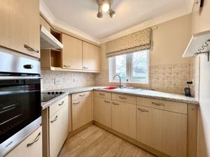 Kitchen- click for photo gallery